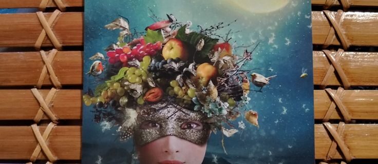 A Message from the Universe ~ Fruition, Queen of the Moon Oracle Card