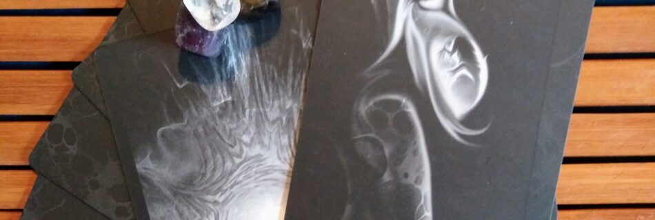 Message from the Universe ~Don't Give Up! The Black Tarot