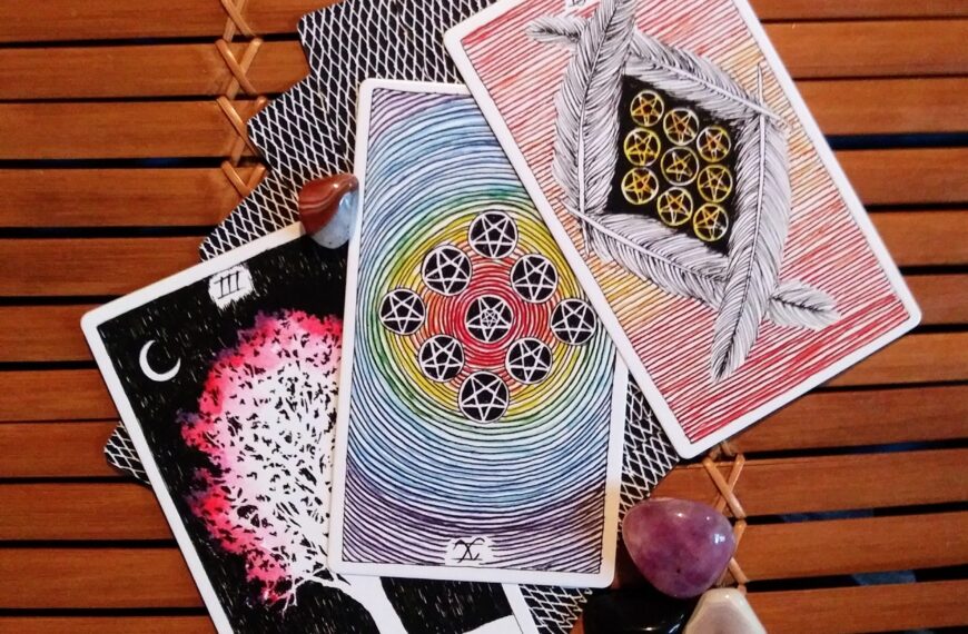 Wild Unknown Tarot Cards