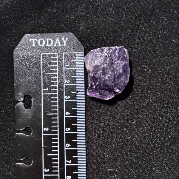 Amethyst Healing Crystal, Raw, 1 Stone, ruler, 3 cm