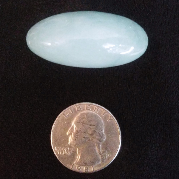 Aquamarine Healing Crystal, Tumbled, 1 Stone, black background 1