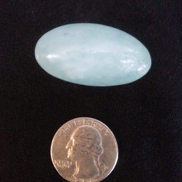 Aquamarine Healing Crystal, Tumbled, 1 Stone, black background 2