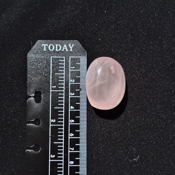 Rose Quartz Healing Crystal, Tumbled, 1 Stone, ruler, 4 cm