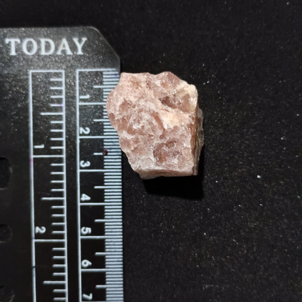 Strawberry Quartz Healing Crystal, Raw, ruler 3 cm