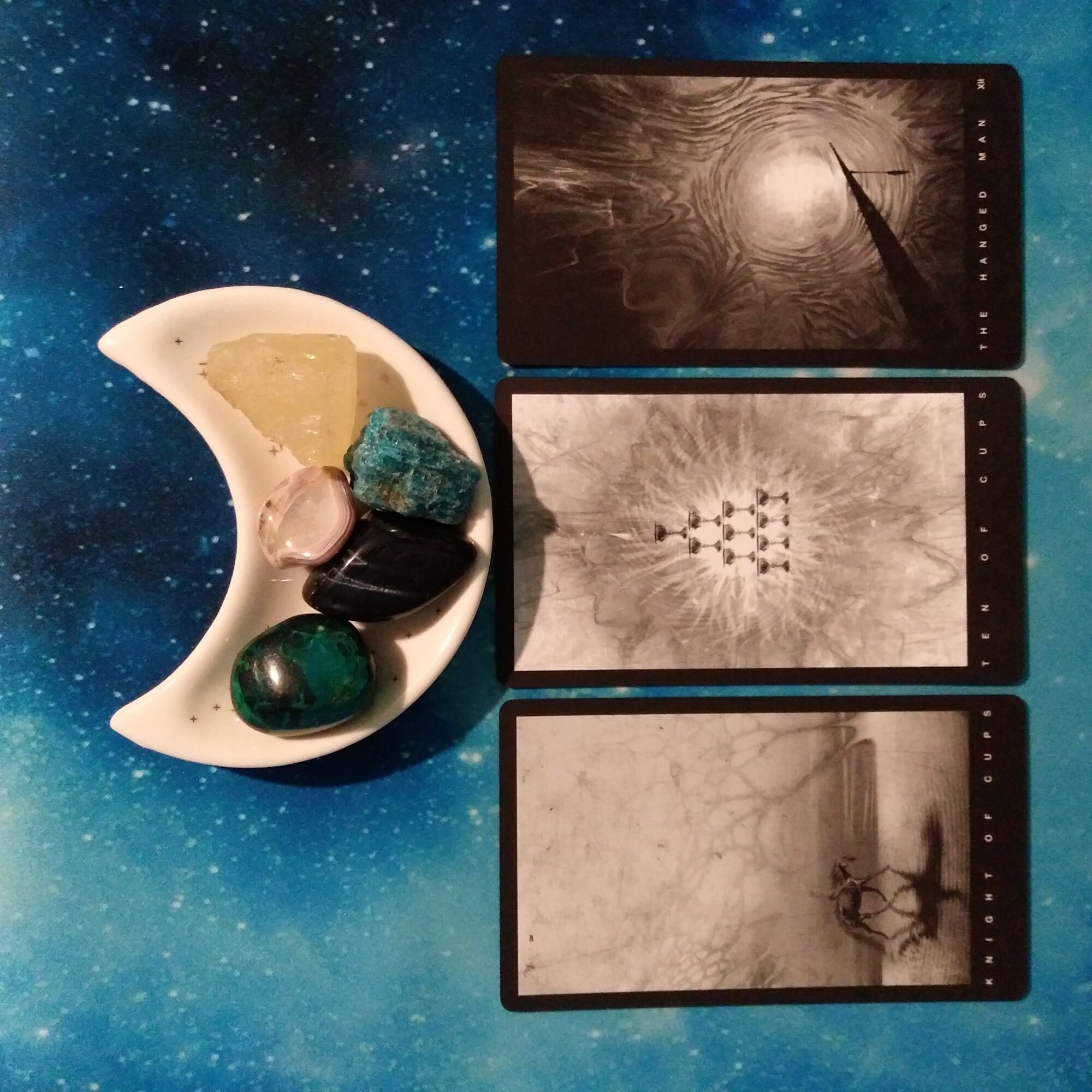 A Message from the Universe ~ Love is in the Air! The Black Tarot