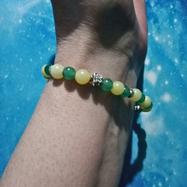 Manifesting Abundance: Lemon Jade & Green Aventurine Bracelet, side of wrist