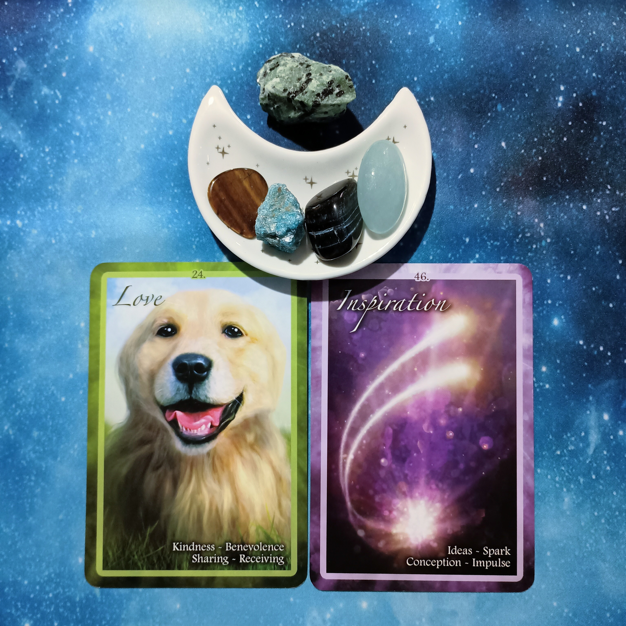 Inspiration Blocks & Flow: A Message From the Universe, 2 Chakra Insight Oracle cards and crystals on a starry blue background